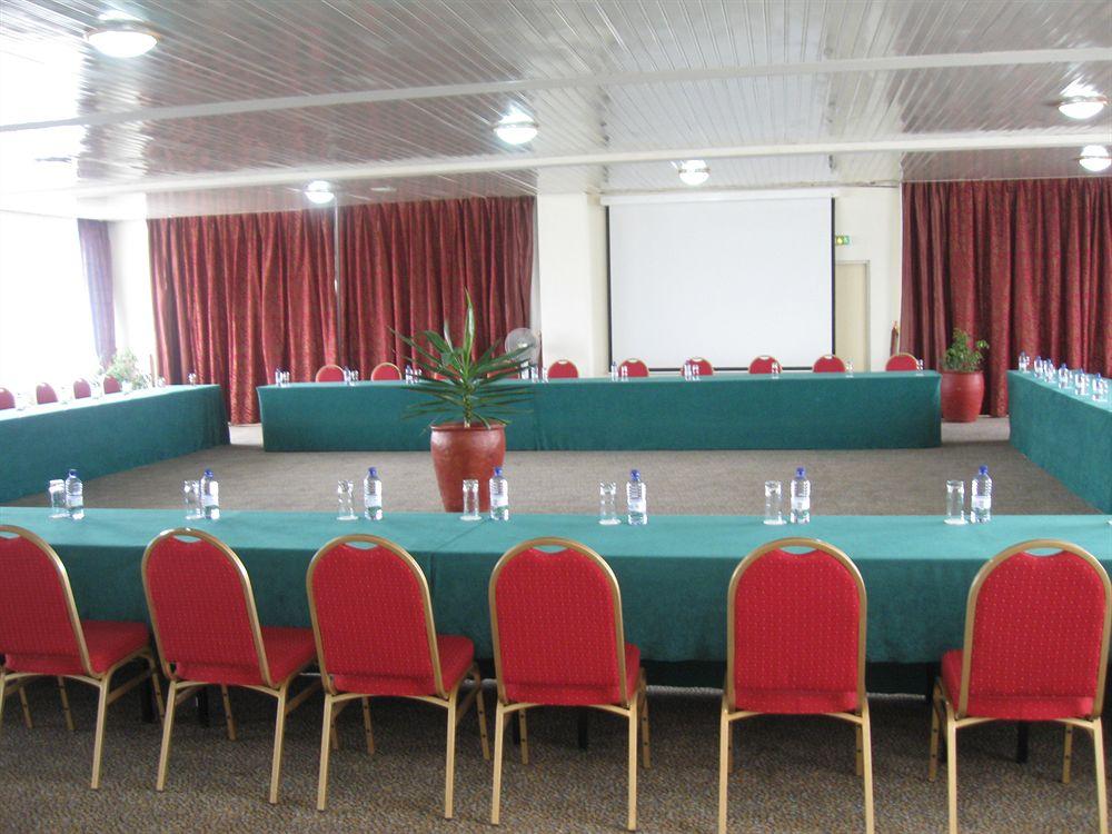 Marasa Umubano Hotel Кигали Екстериор снимка