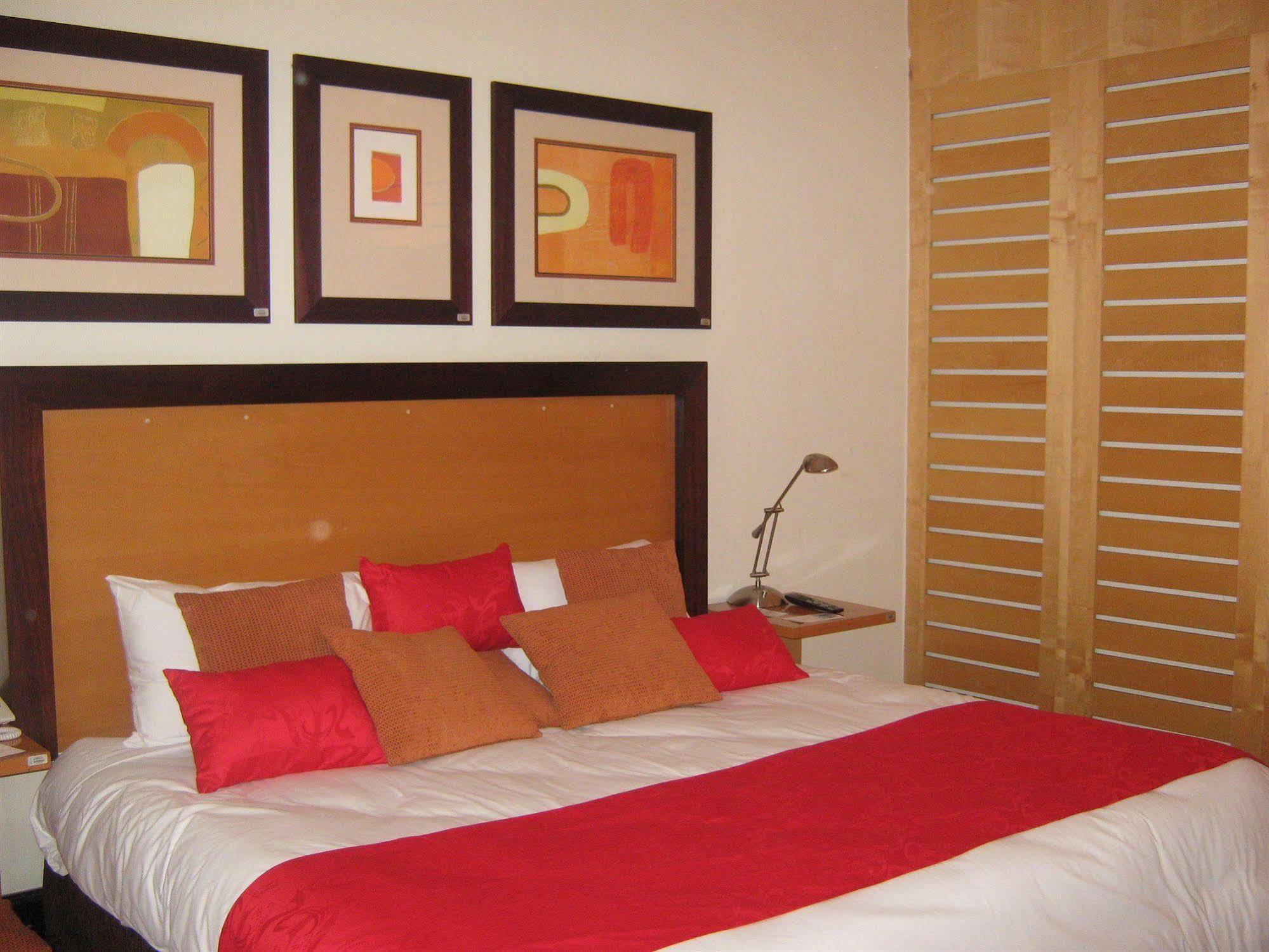 Marasa Umubano Hotel Кигали Екстериор снимка