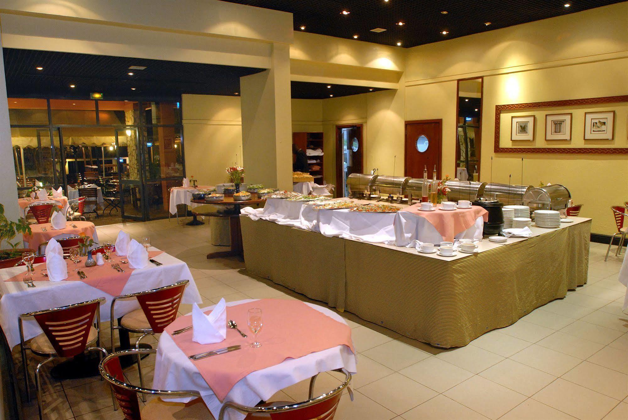 Marasa Umubano Hotel Кигали Екстериор снимка